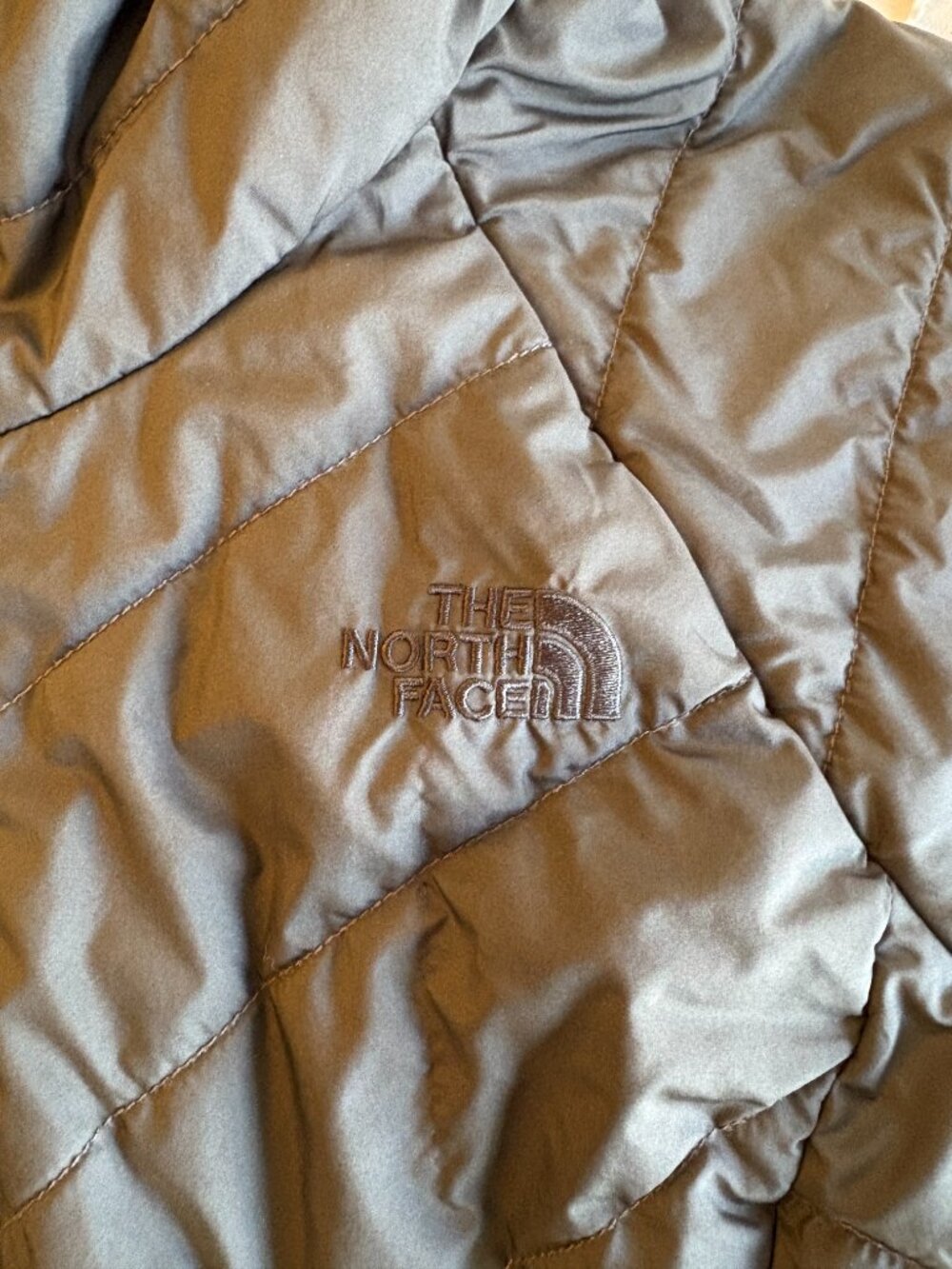 The North Face Mossbud Insulated Reversible Parka - Picture 2 of 10
